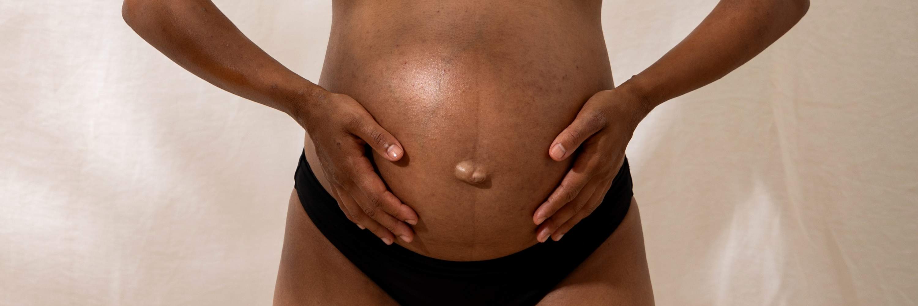 Tout savoir sur les soins après accouchement à prodiguer à la maman