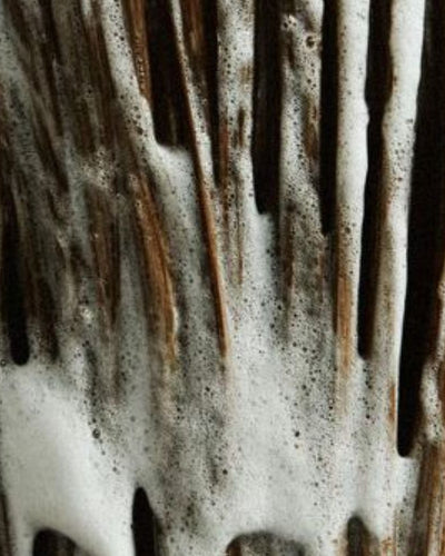 Limitez la chute de cheveux post-partum efficacement et favorisez leur repousse