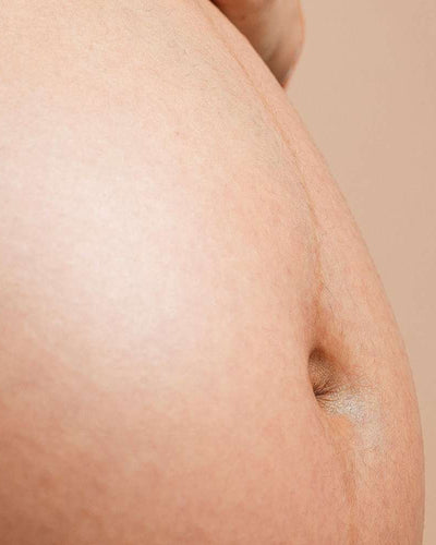 photo d'une femme enceinte, article sur les cystites de grossesse