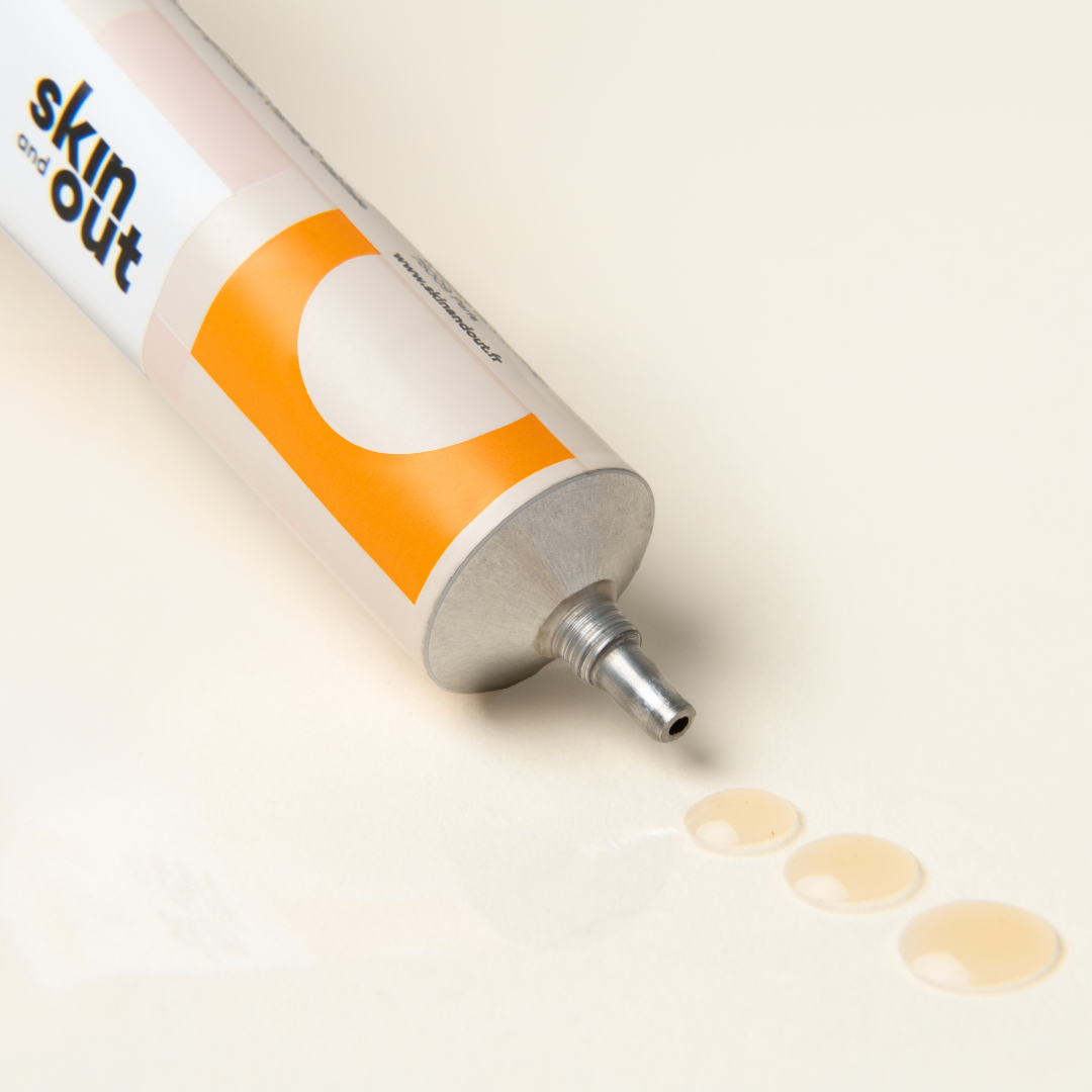 Soin anti-taches post-boutons - SKIN & OUT