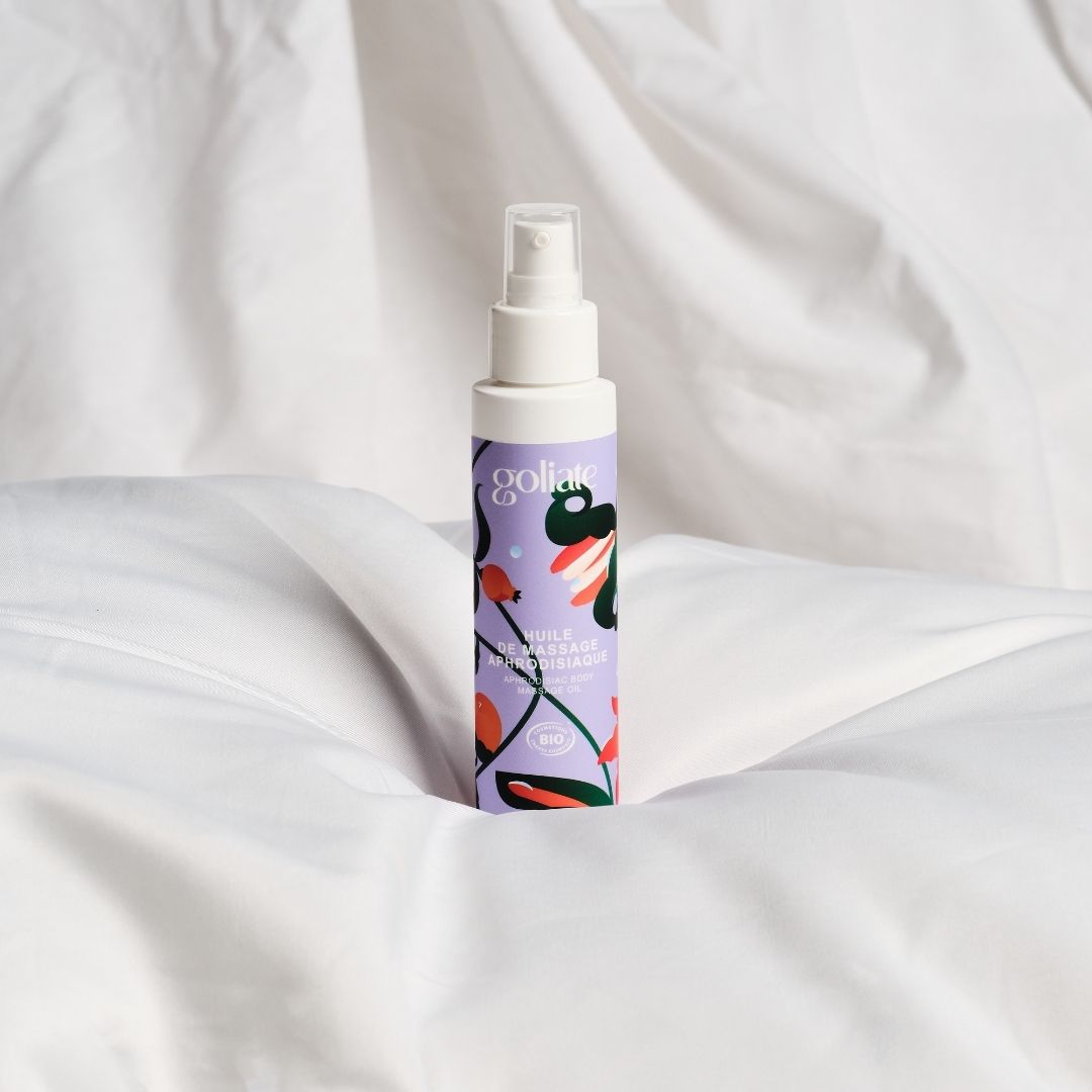 Huile de massage aphrodisiaque de la marque Goliate pour explorer votre corps et celui de votre partenaire