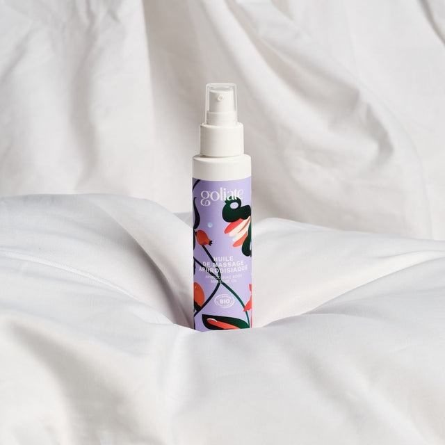Huile de massage aphrodisiaque de la marque Goliate pour explorer votre corps et celui de votre partenaire