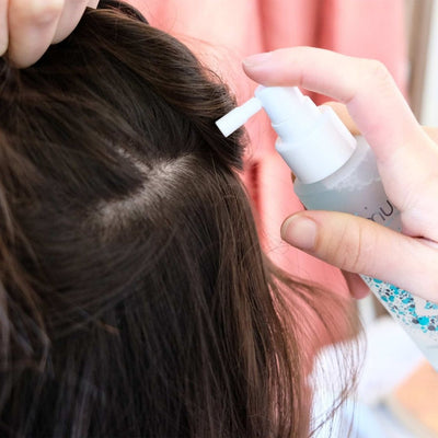 Une lotion anti chute cheveux pour stimuler la pousse, efficacité visible dès 45 jours. La chevelure retrouve force, vitalité et densité - Omum