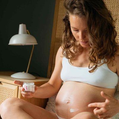 Crème massage femme enceinte, idéale pour le massage du ventre pendant la grossesse - Omum