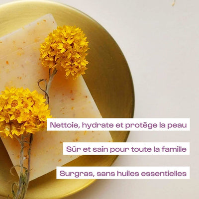 Le savon surgras d'Omum permet de nettoye, d'hydrater et de protéger la peau tout en douceur