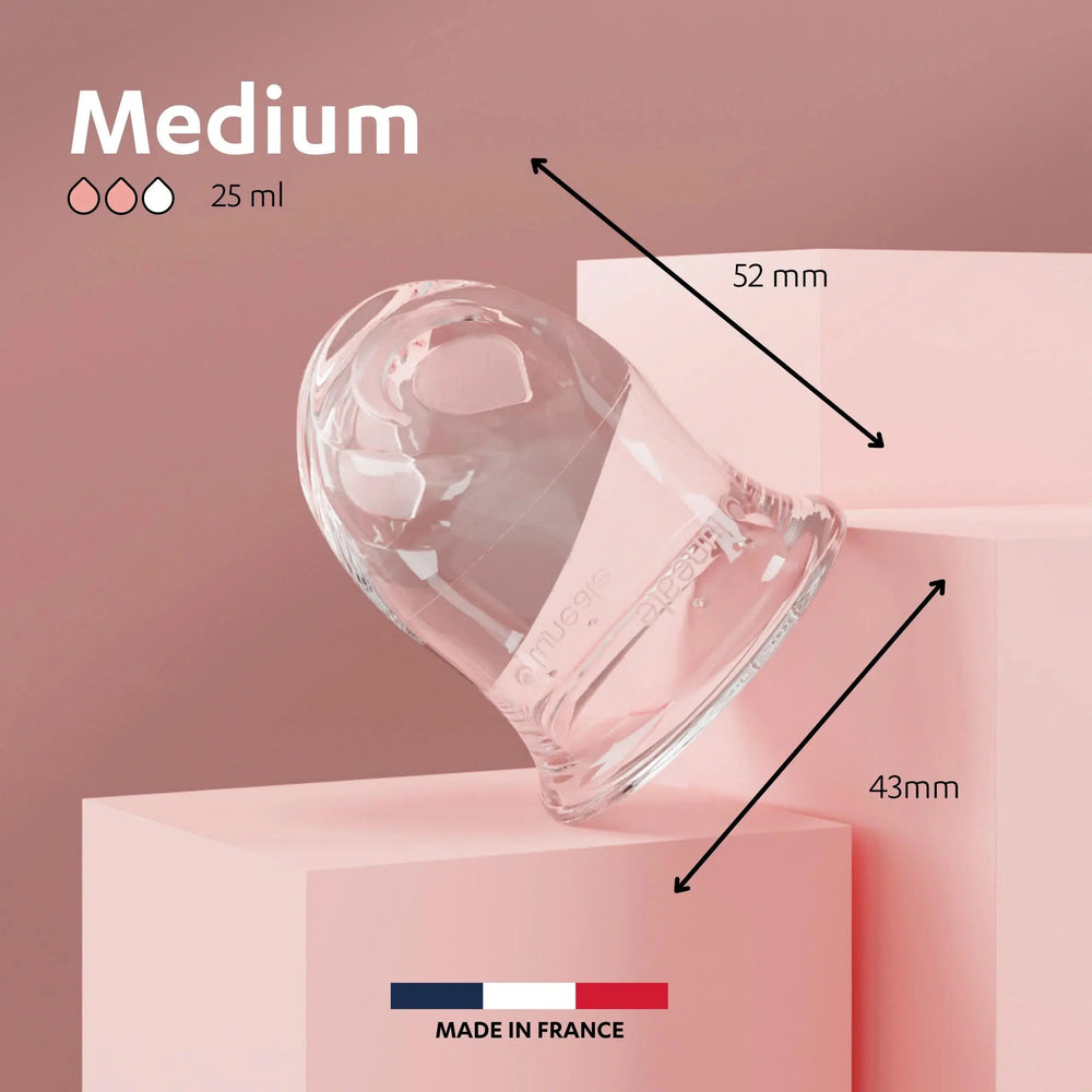 Zoom sur la moyenne Cup menstruelle de Lunéale