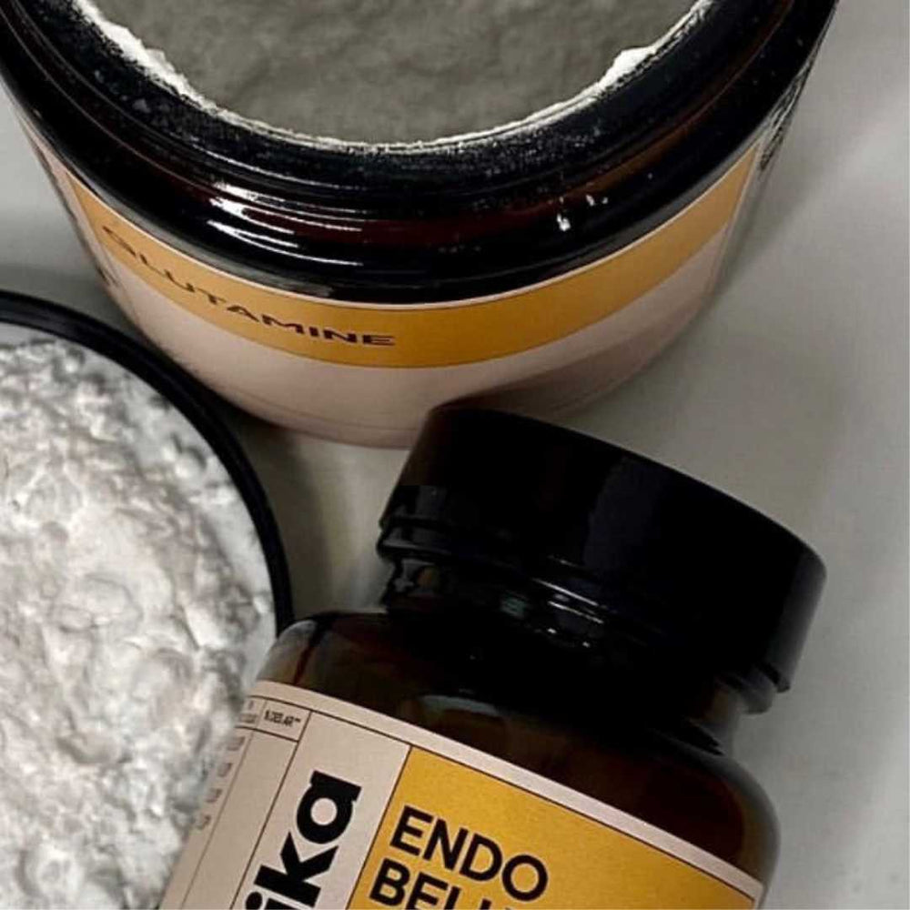 Les deux pots ouverts de la cure Endobelly de Gyneika