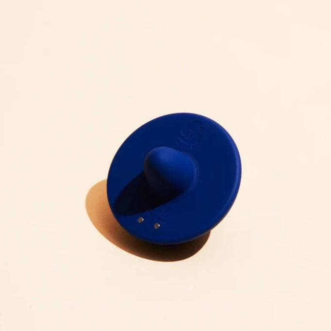 Powerful spinning top: mini silicone vibrator